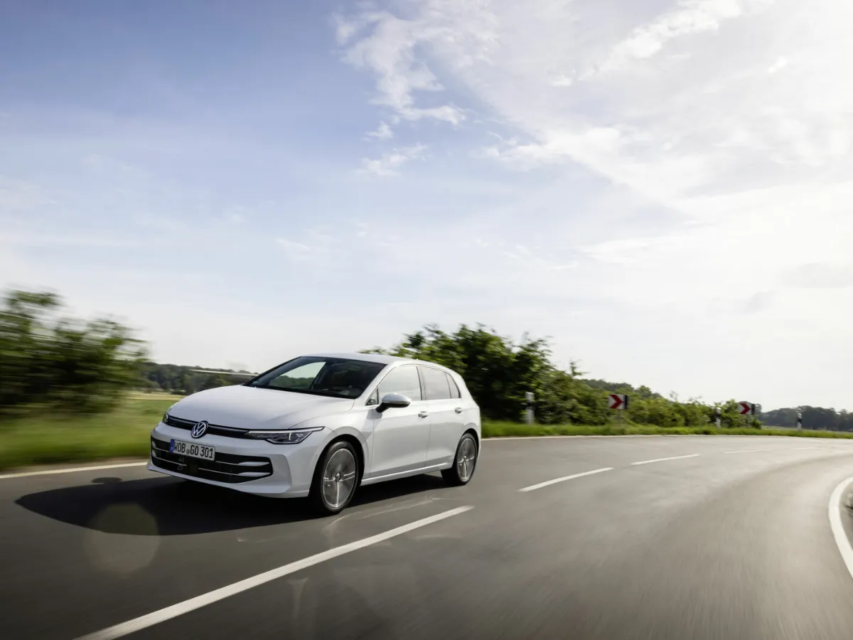 Prenájom Volkswagen Golf — nový VW Golf v dlhodobom prenájme