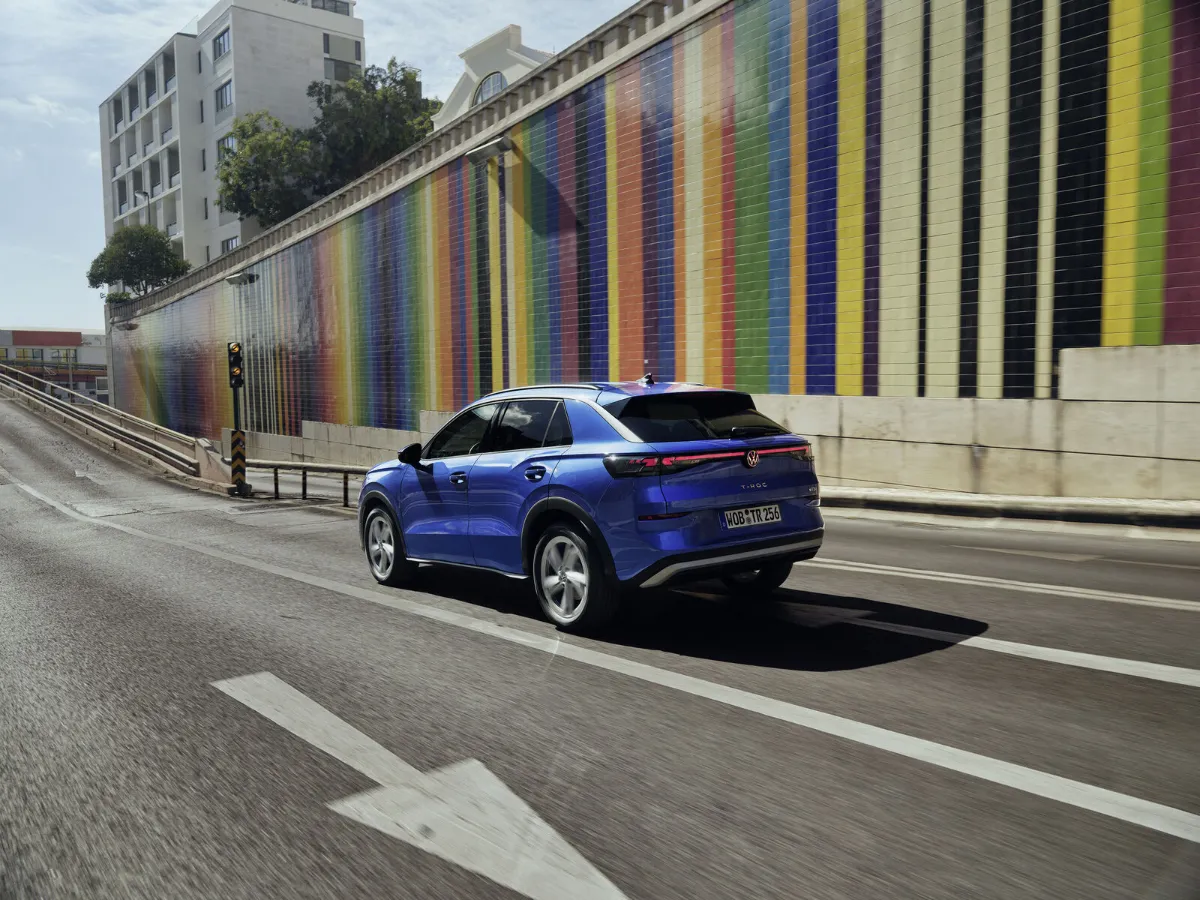 Volkswagen T-Roc in Fahrt