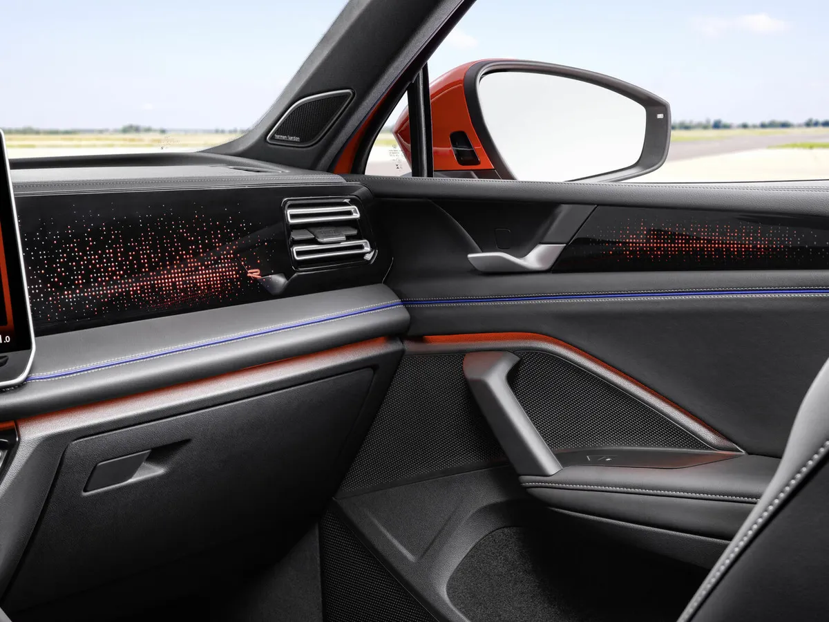 Volkswagen Tiguan cockpit detail