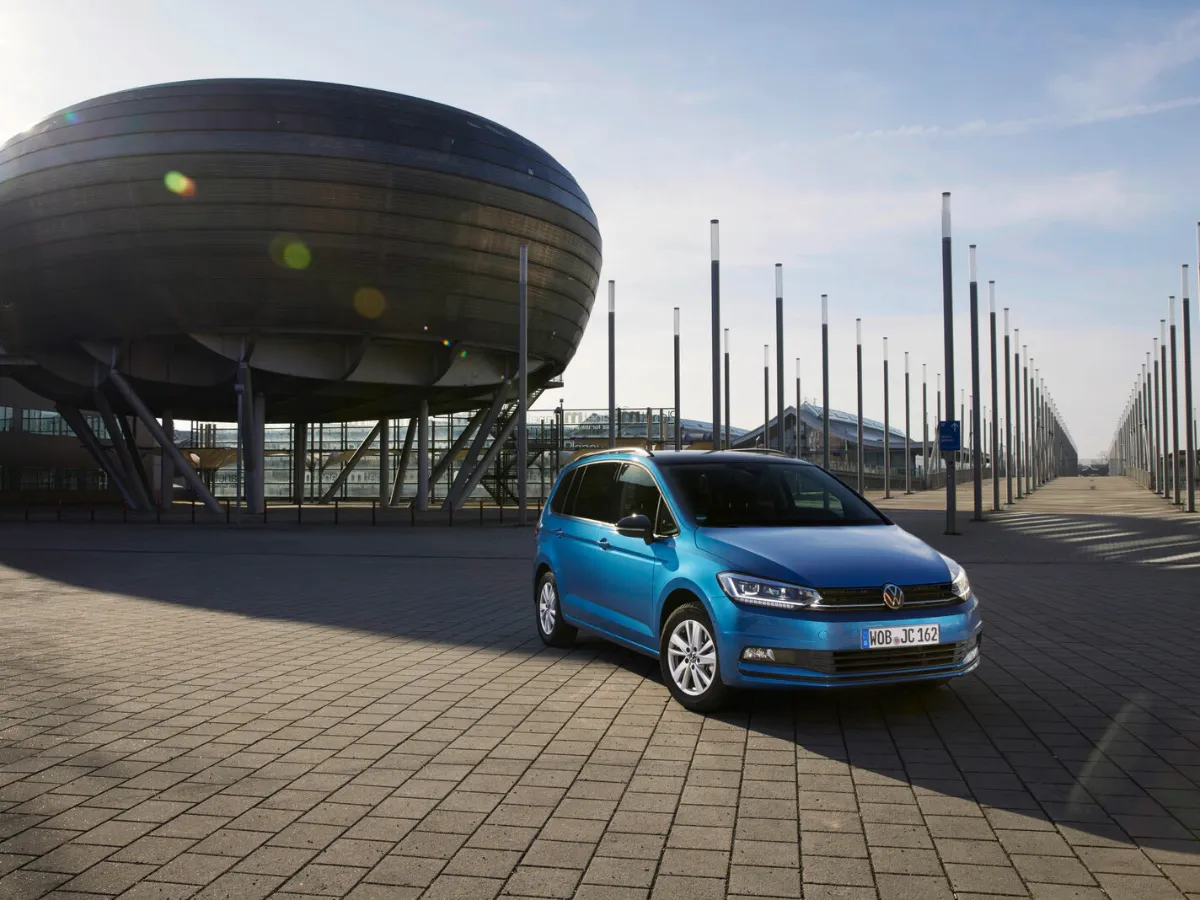 Volkswagen Touran 1,5 TSI OPF DSG ENERGY bérlés
