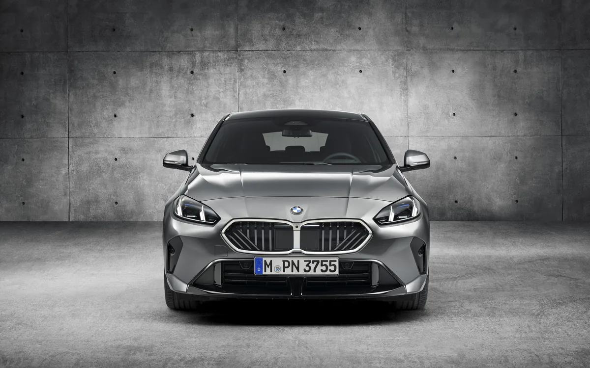 BMW 118 – prémiový kompakt, pohľad spredu